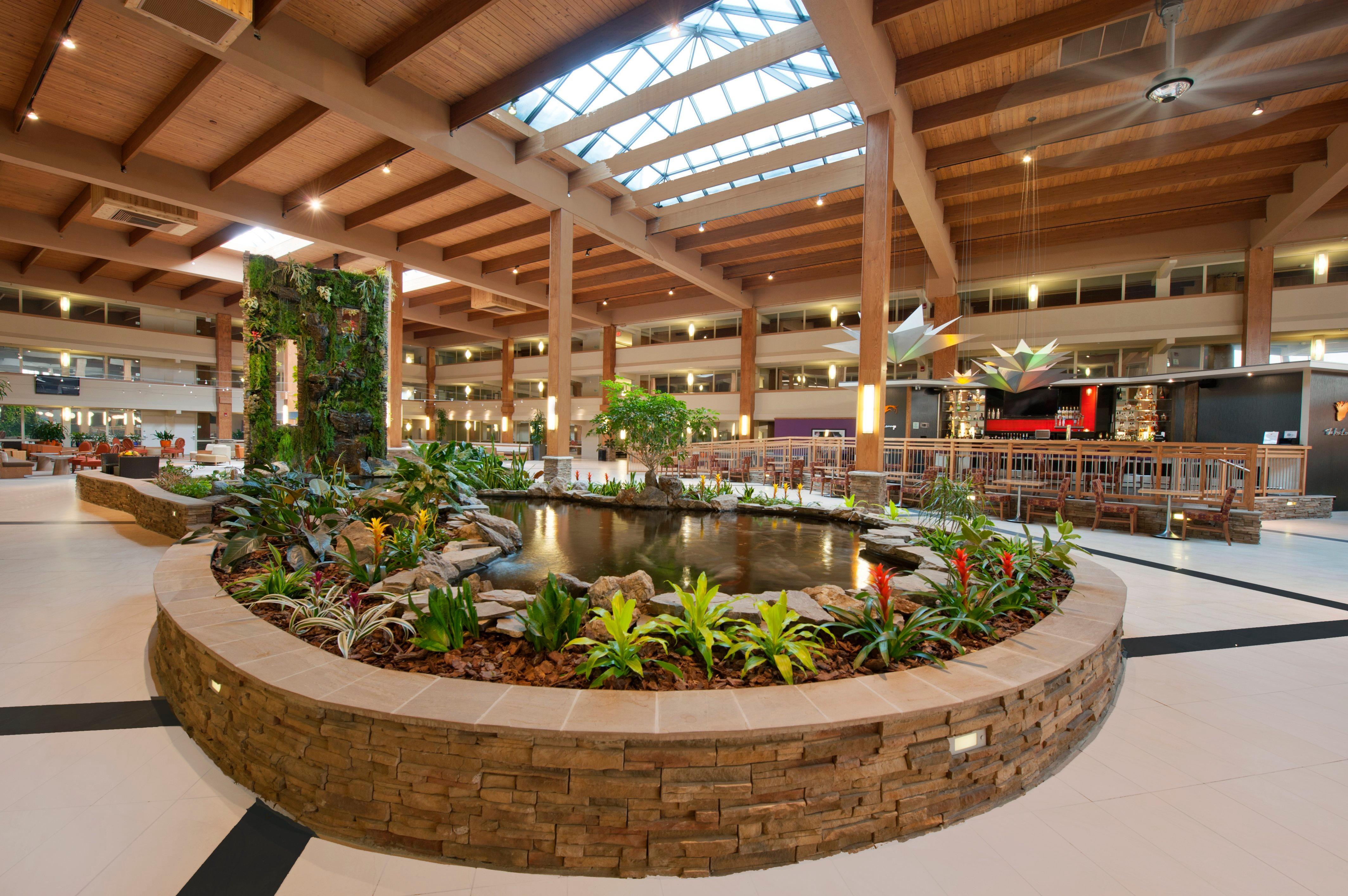 Crowne Plaza Suffern-Mahwah By Ihg Hotel Exterior photo